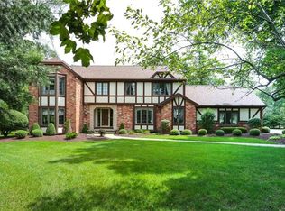 4825 Spaulding Dr, Clarence, NY 14031