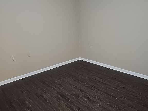 5th image of 5312 Milner Rd