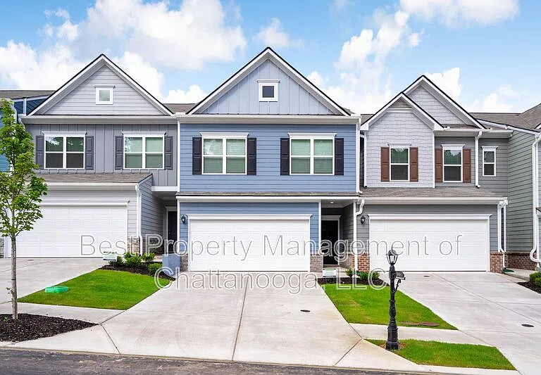 5149 Hornbeam Dr — Photo 1