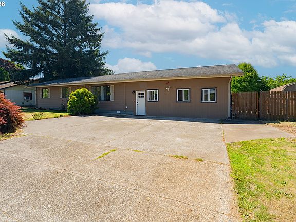 2nd image of 15409 NE 76th St