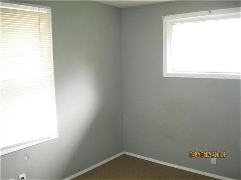 2nd image of 12615 SE Flavel St