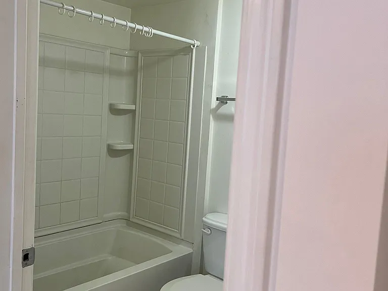 1036 N Bonnie Brae St #7 — Photo 12