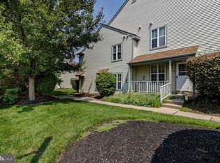 1303 Harwood Ct, Mount Laurel, NJ 08054