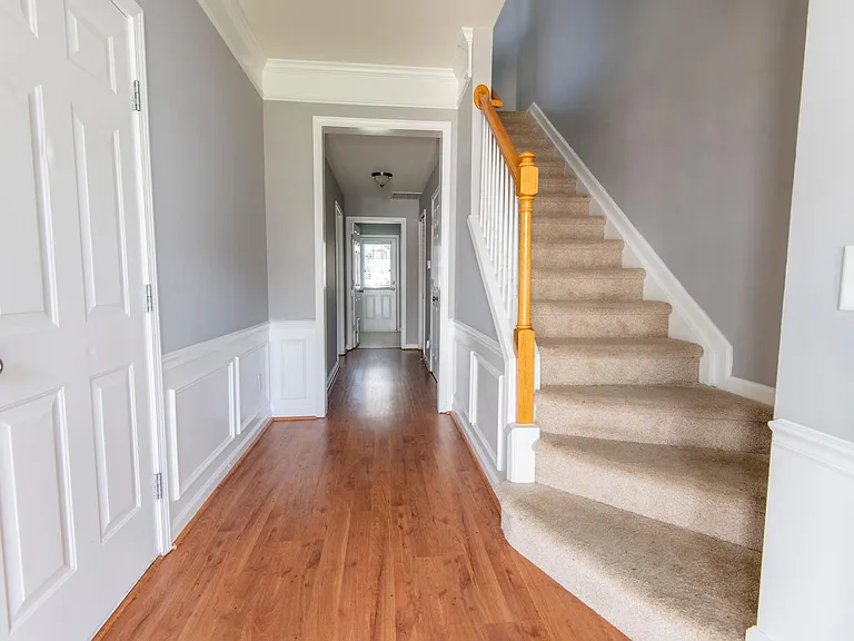 7000 Valerie Anne Dr — Photo 2