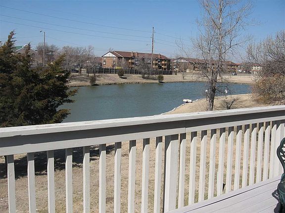 Lake view large deck