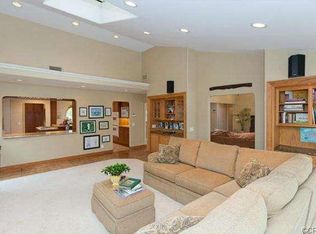 11761 Skyline Dr, Santa Ana, CA 92705