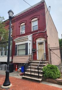 22 8Th Ave, Newark, NJ, 07104