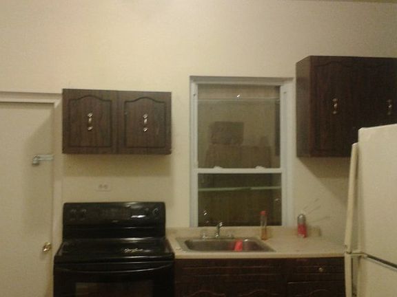 2nd image of 513 N Hobart St