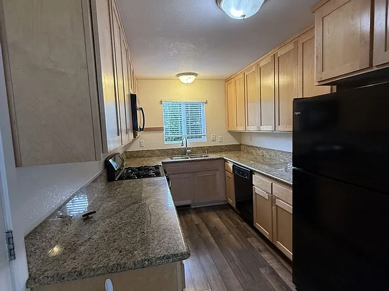418-420 422 Upham St #418A — Photo 3