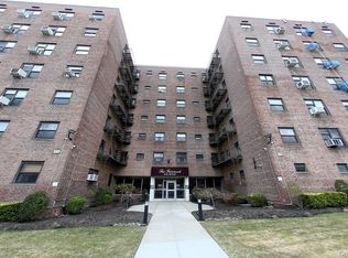87-50 204 Street #A68, Hollis, NY