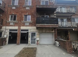 32-17 47th St #2R, Astoria, NY 11103