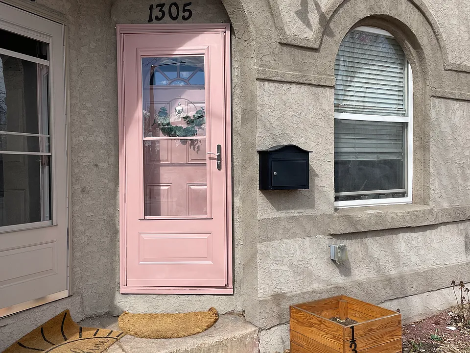 1305 E 31st Ave