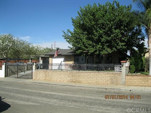 1st image of 418 Granite St