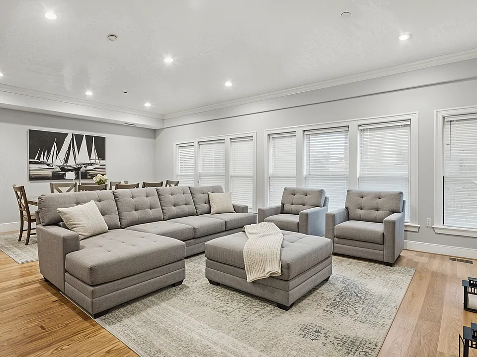 9 Ward St #202