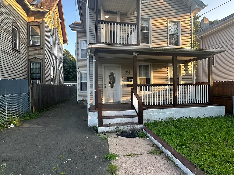 336 Exchange St #2 — Photo 29