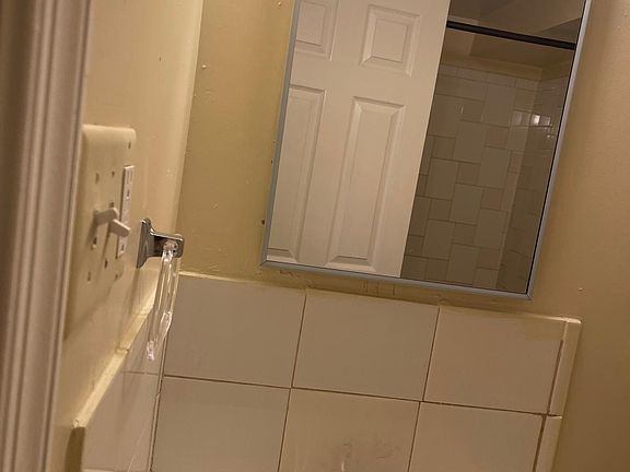 3rd image of 104 S 42nd St #B