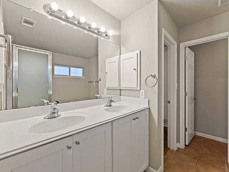 9424 Morgan Creek Dr — Photo 23
