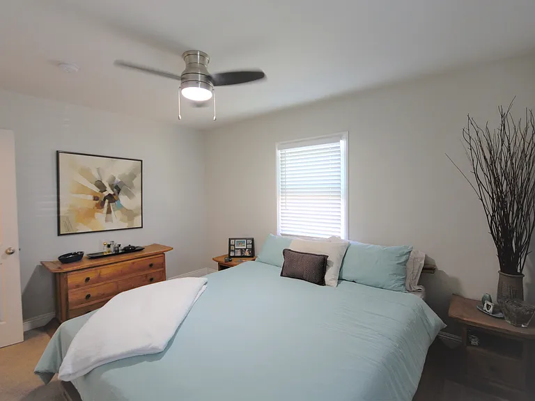 698 Patricia Ln — Photo 13