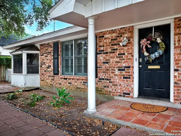 506 E Hefferman, Beeville 78102