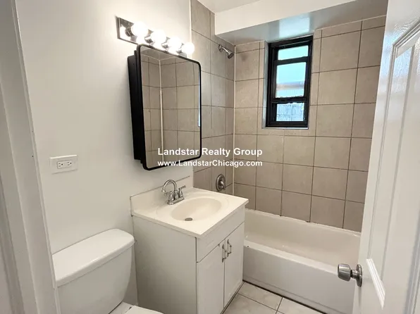 7326 N Ridge Ave #1E, Chicago, IL 60645