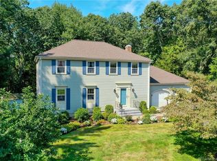 101 Belle Woods Dr, Glastonbury, CT 06033