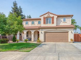 1977 Antonio Ave, Clovis, CA