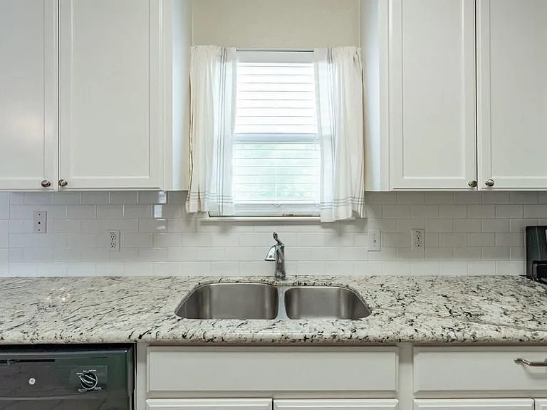 6007 Fairway St #C — Photo 11