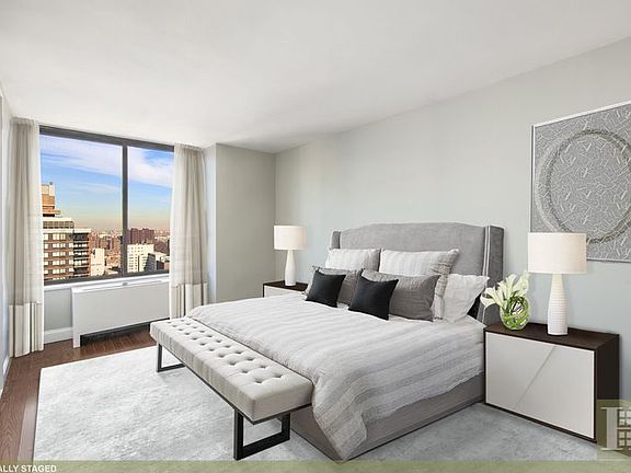 4th image of 300 E 93rd St APT 32C