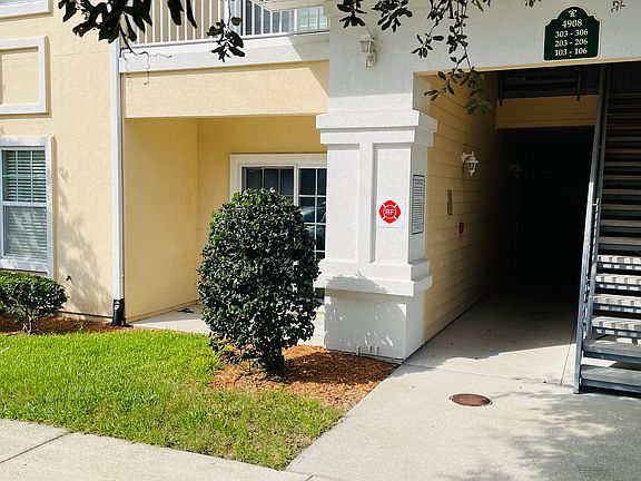 2nd image of 4908 Key Lime Dr Unit 105