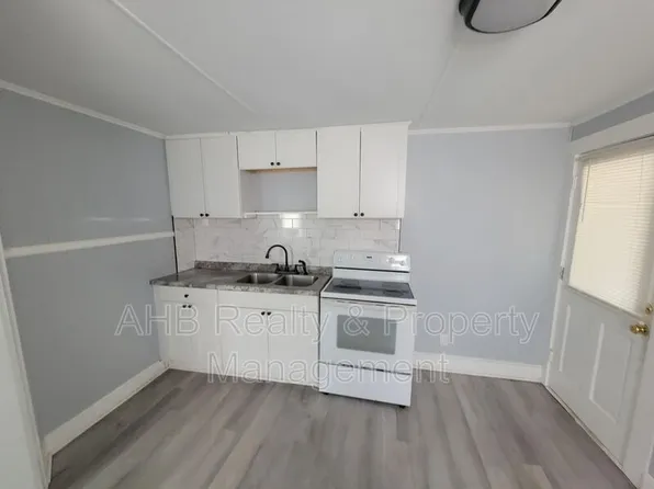 426 S Beaumont Ave #B, Burlington, NC 27217