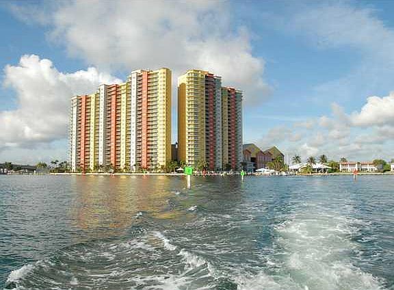 2nd image of 2640 Lake Shore Dr Unit 2108