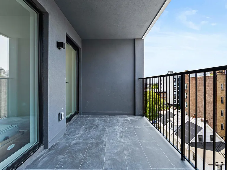 840 New York Ave #4R — Photo 14