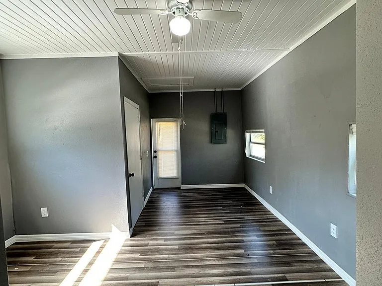 5100 NW Gainesville Rd #27 — Photo 3