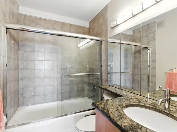 1725 York Avenue image 12 of 15