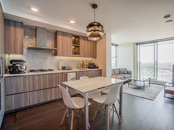 3rd image of 433 SW Marine Dr #1106