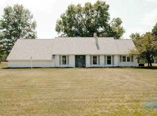 119 Country Club Rd, Bryan, OH 43506