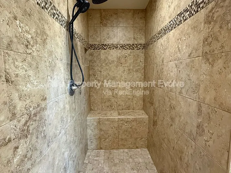 9020 W Nicolet Ave — Photo 20