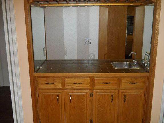 5th image of 2808 Sherwood Ave APT A