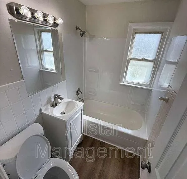 938 S Central Dr — Photo 8