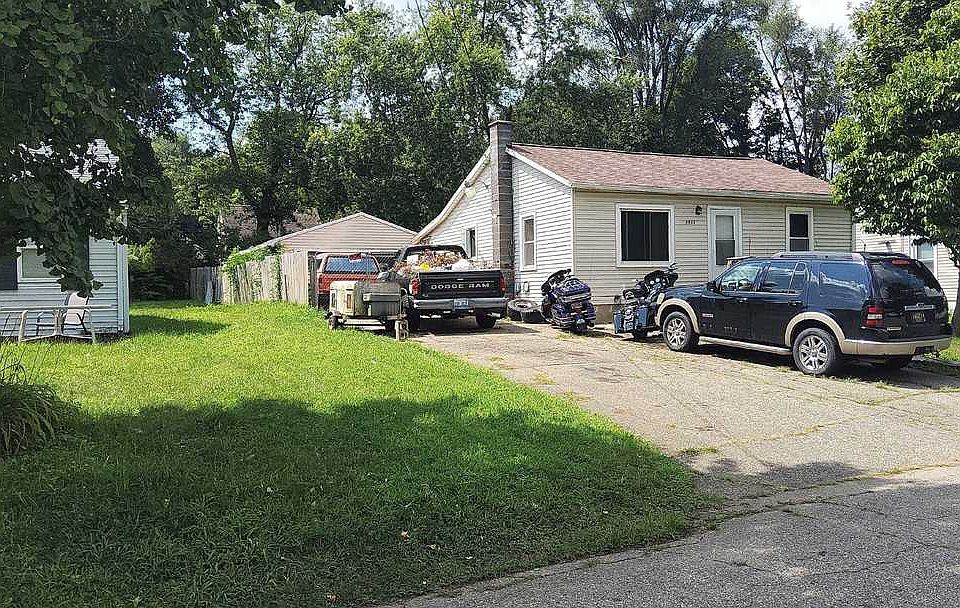 1st image of 5802 Iowa Ave