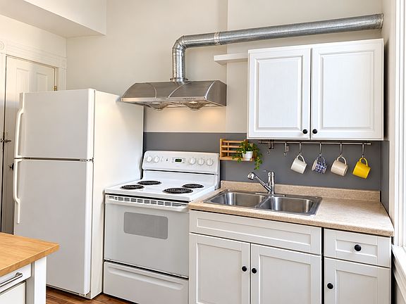 First-floor kitchen
