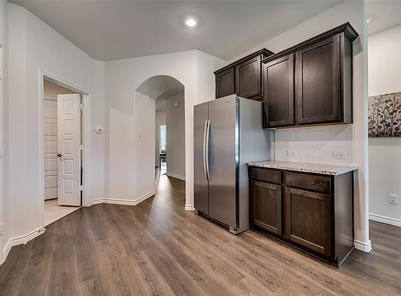 5th image of 506 Pleasant Hill Ln