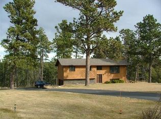 8310 Blackbird Ct, Rapid City, SD 57702