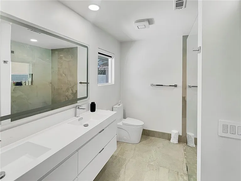 54905 Avenida Diaz — Photo 16