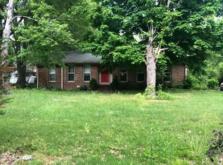 262 W University Pkwy, Jackson, TN 38305