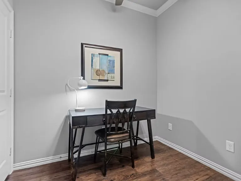 The Midtown Apartments — Photo 17