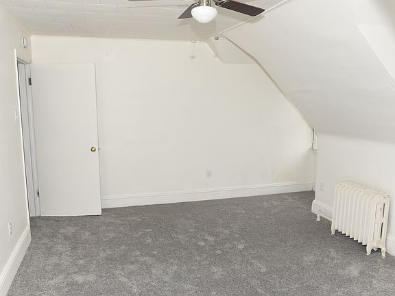 Master bedroom with direct entrance to the bathroom.