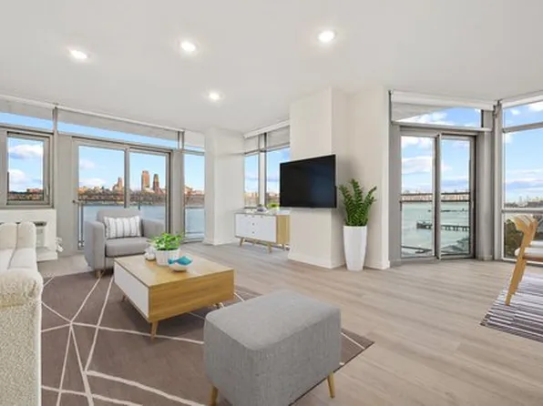 1000 Portside Drive image 14 of 17