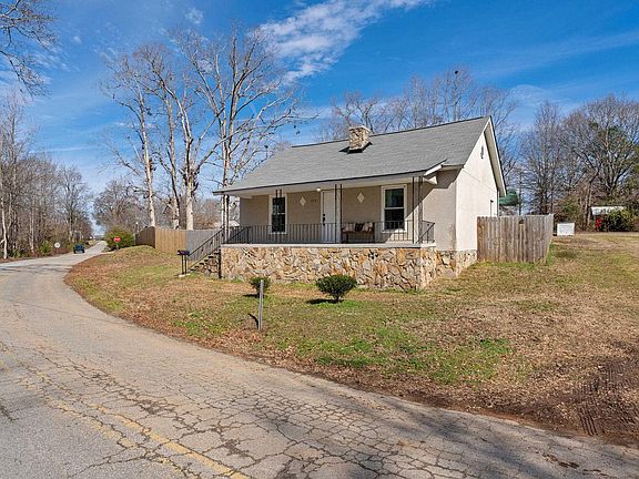 2nd image of 573 Perrin Ave