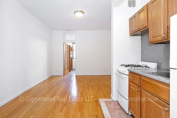 Rented by Copperwood Real Estate | media 11